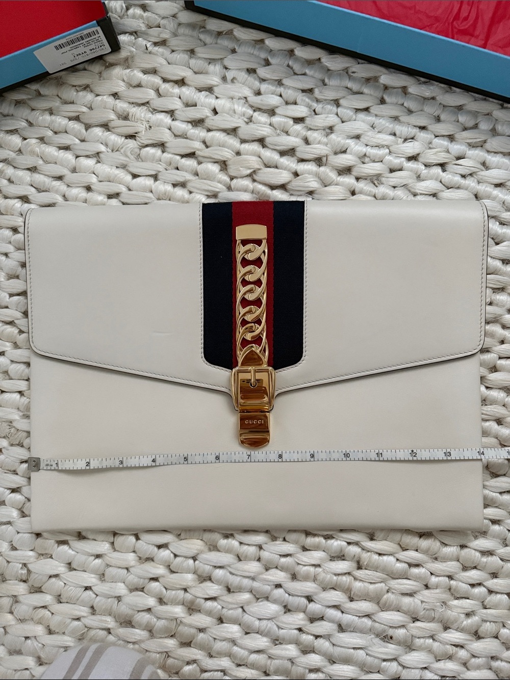 Gucci cream leather oversized clutch never used - Picture 14 of 15